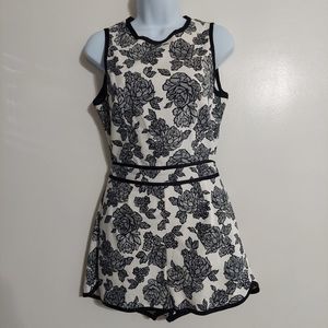 Line & Dot Black Floral Sleeveless Romper w/Back Cut Out & Pockets Small NWT